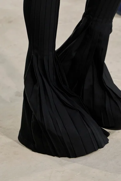 Look 4